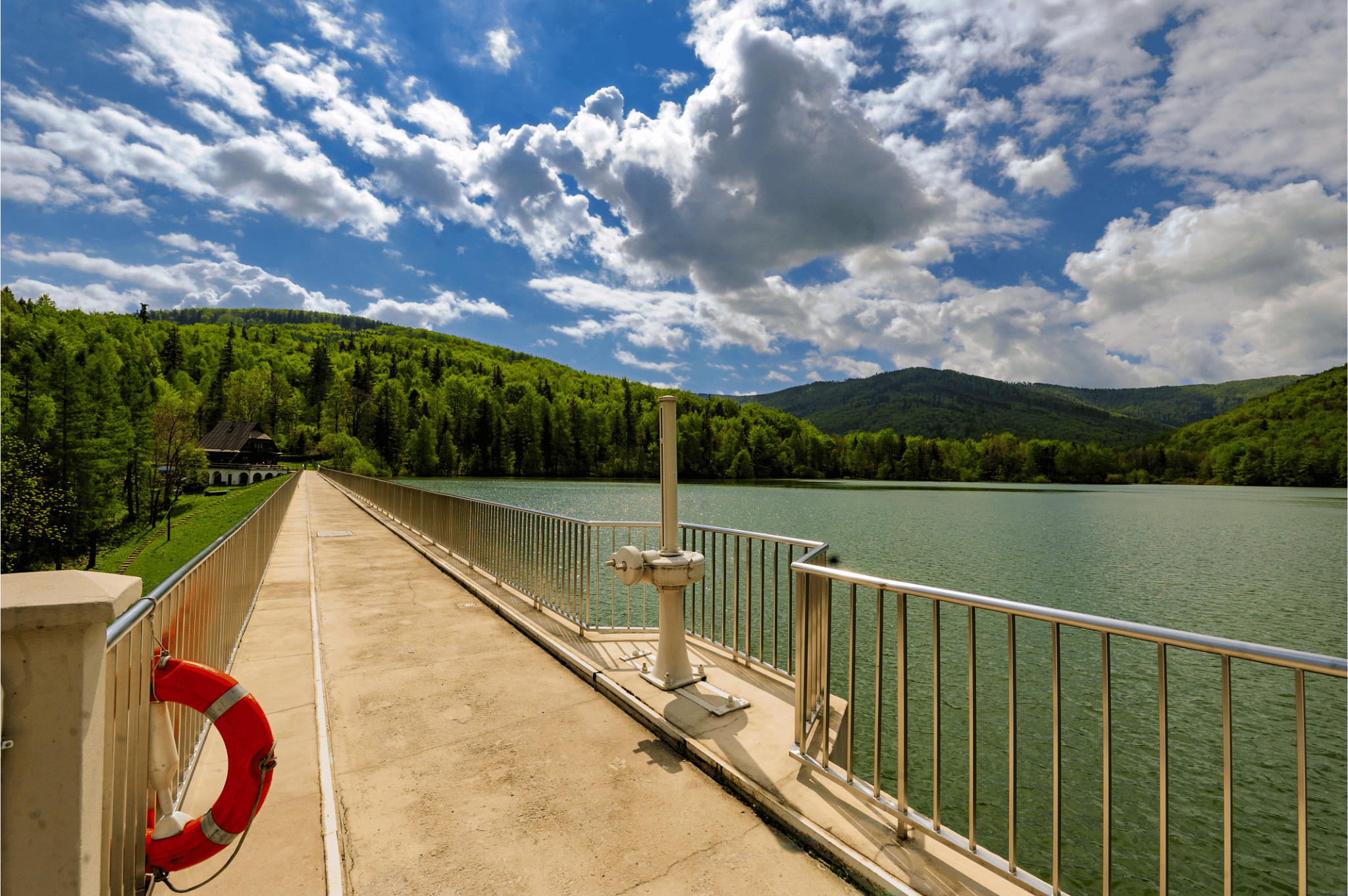 photo gallery image 01